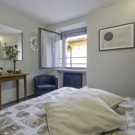 Casa Vacanze Vicolo Della Luna Ambra 外观 照片
